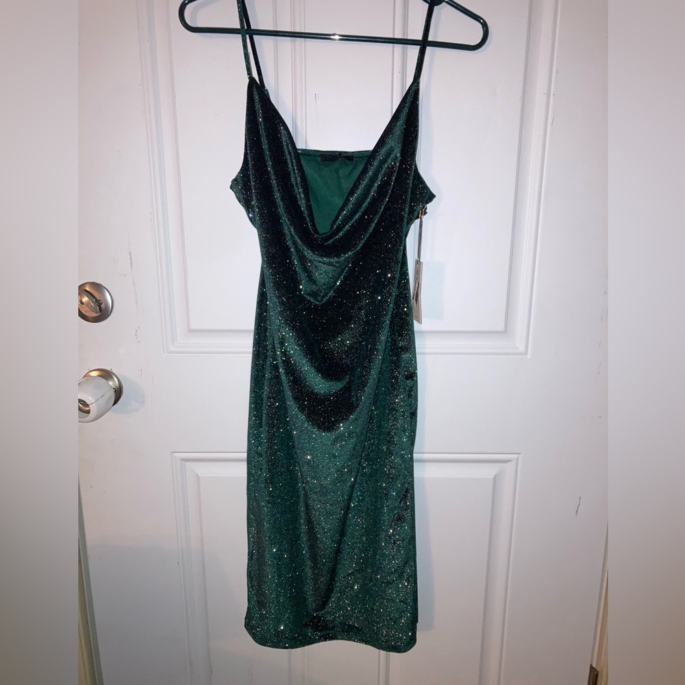Green Velvet Sparkly Dress size Large IRIS brand